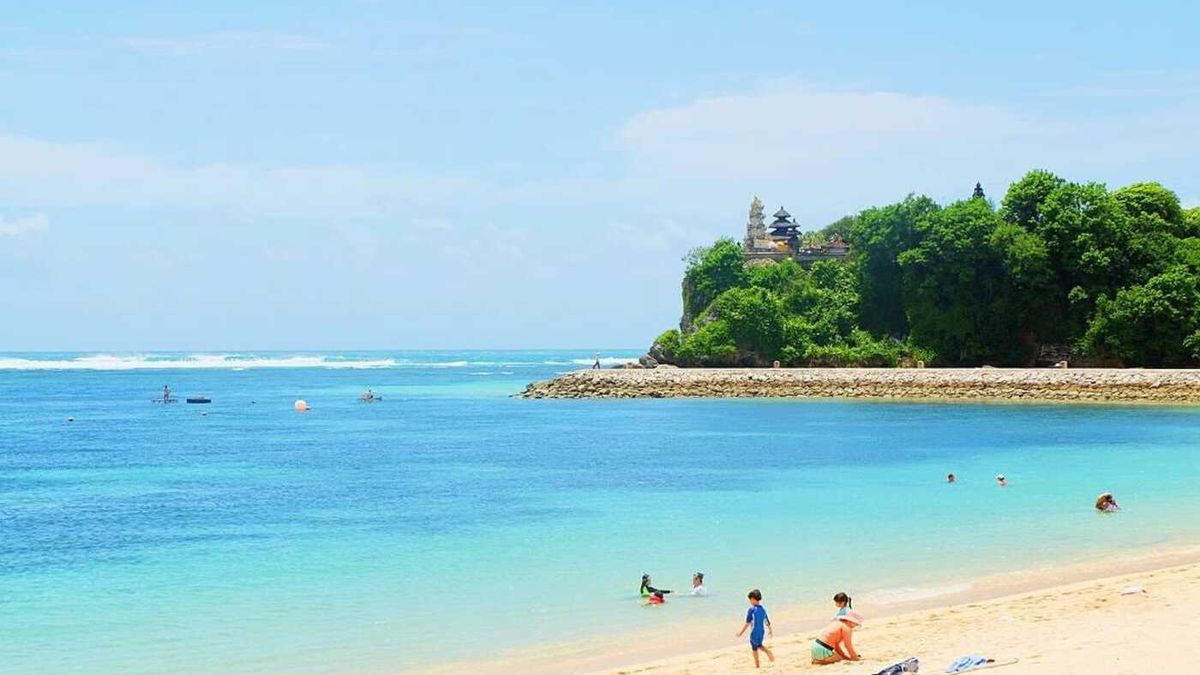 Pantai Estetik di Bali Cocok Buat Me Time, Inilah Pantai Pura Geger ...