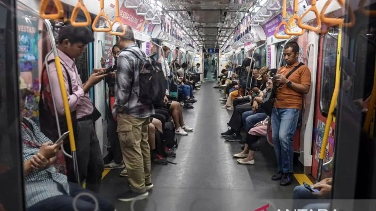 Naik MRT Jakarta Pakai Kredivo Paylater: Solusi Buat Kamu Yang Mau ...