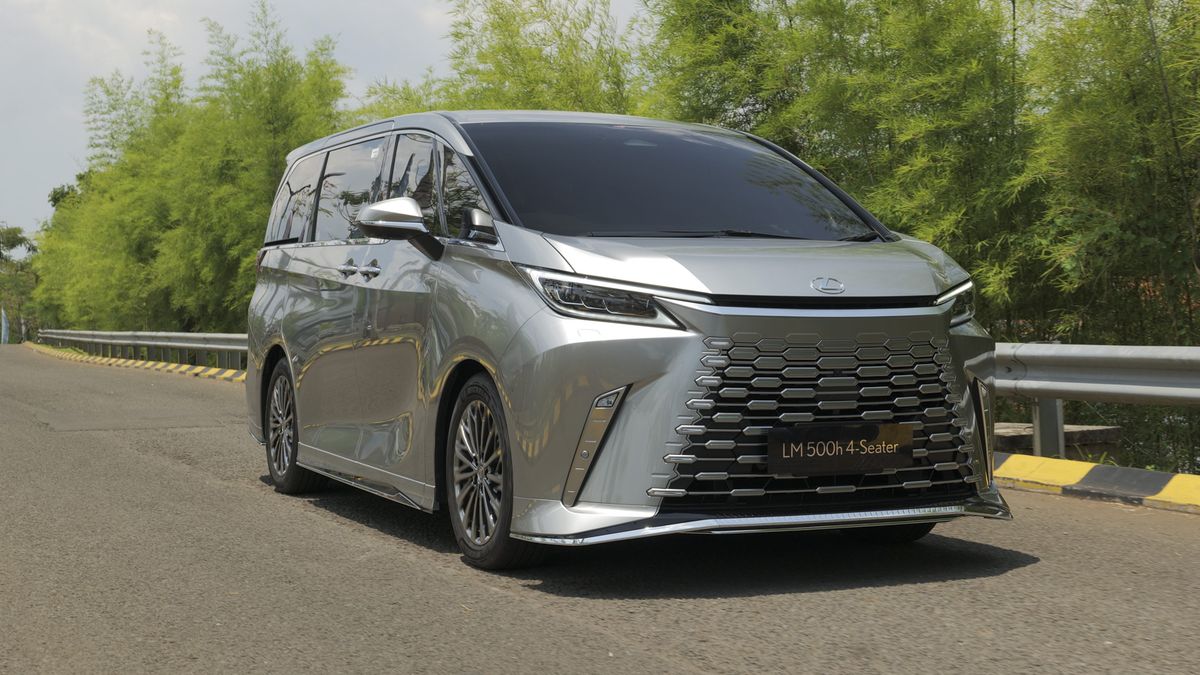 Lexus Perkenalkan LM 500h di GJAW 2024, Pakai Teknologi Hybrid Electric