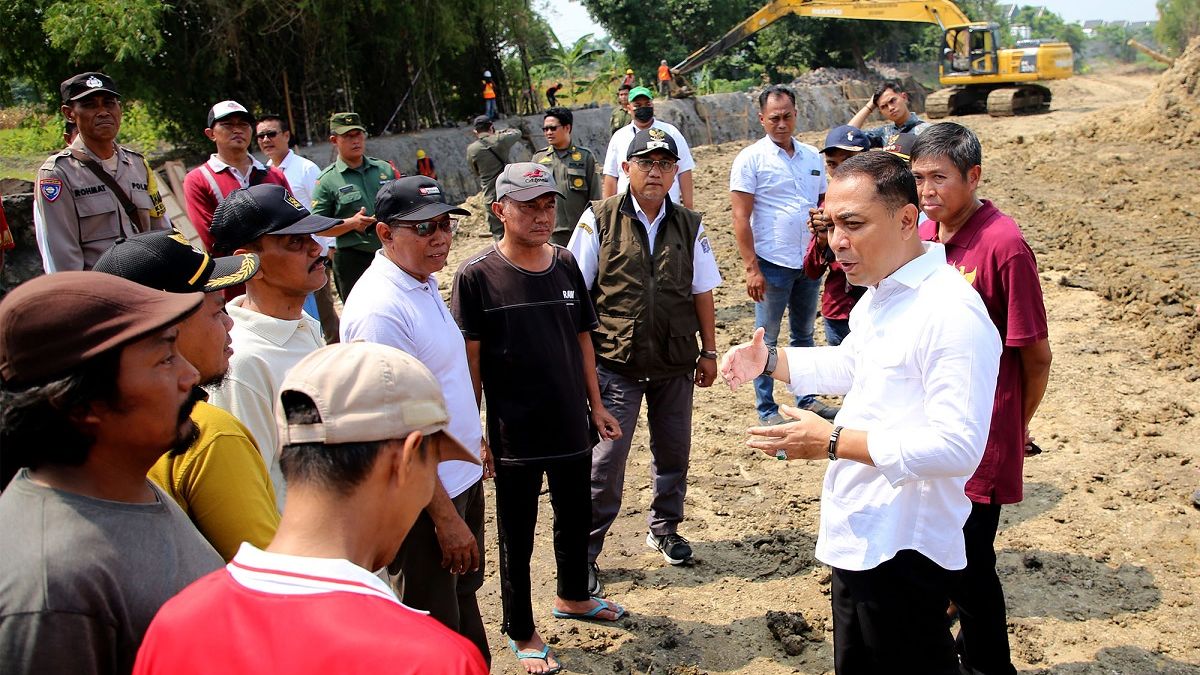 Wali Kota Eri Cahyadi Klaim Masih Ada Titik Banjir Di Surabaya Ini Dia Fakta Mengejutkan