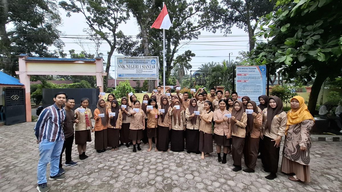 Dorong Peningkatan Literasi Keuangan, Bank Mandiri Kenalkan Produk Perbankan ke 93.000 Pelajar di Indonesia