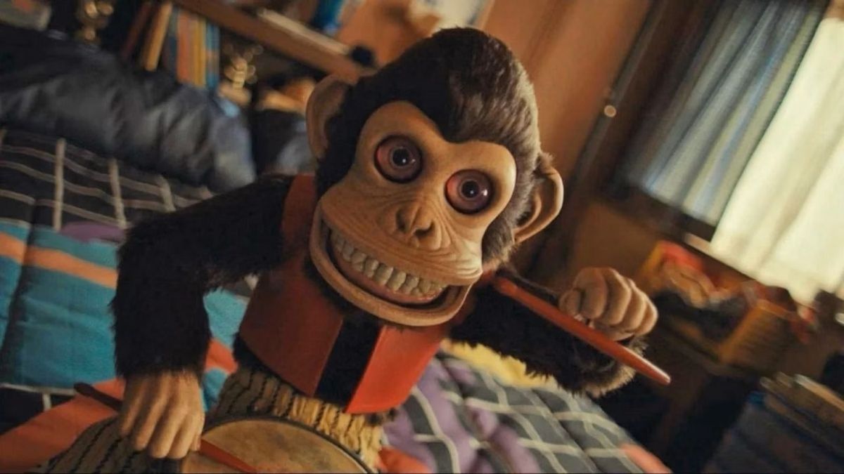 Review The Monkey, Film Horor dengan Monyet yang Lebih Mengerikan dari Boneka Annabelle! - Kilas Klaten