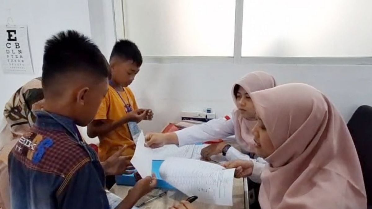 Hari Pertama Sekolah Rakyat di Kota Cimahi Diawali dengan Pemeriksaan Kesehatan hingga Tes Kebugaran