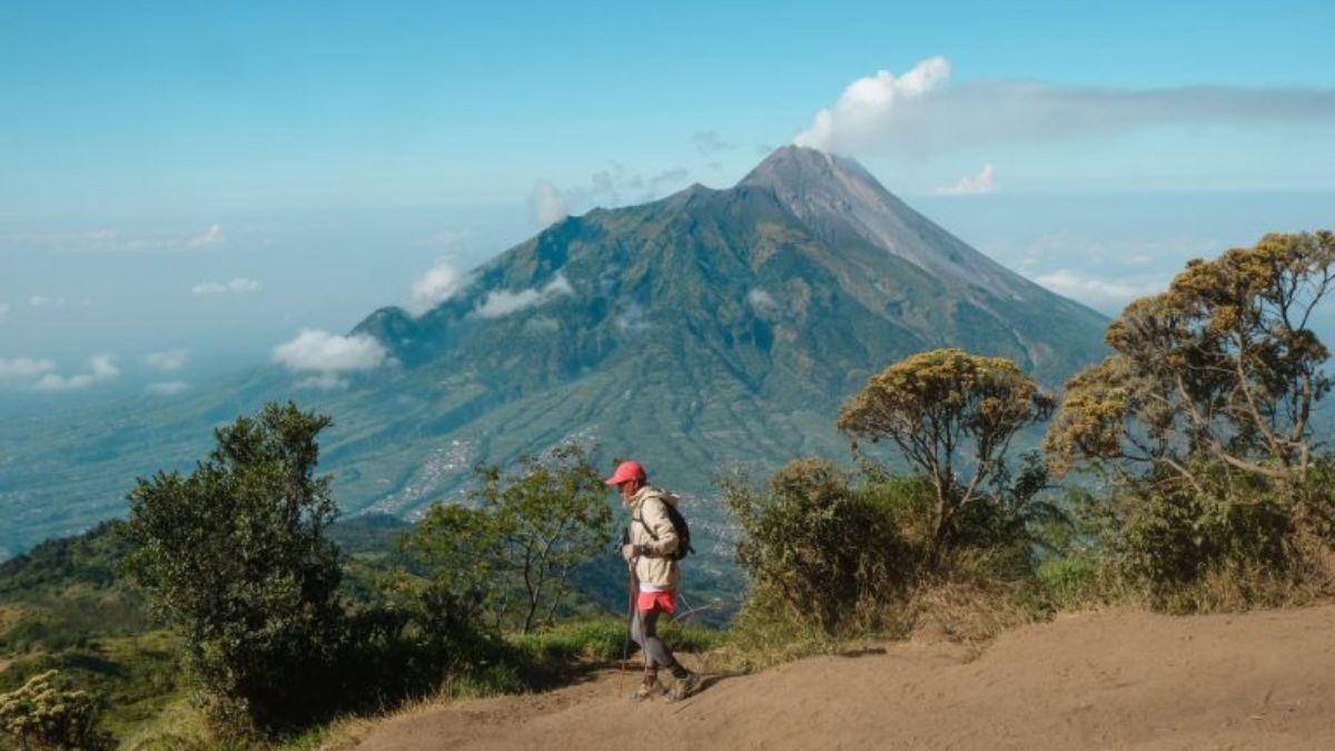 Sport Tourism yang Gaungkan Cinta Alam dengan Lari Ekstrem di Lereng Merapi-Merbabu