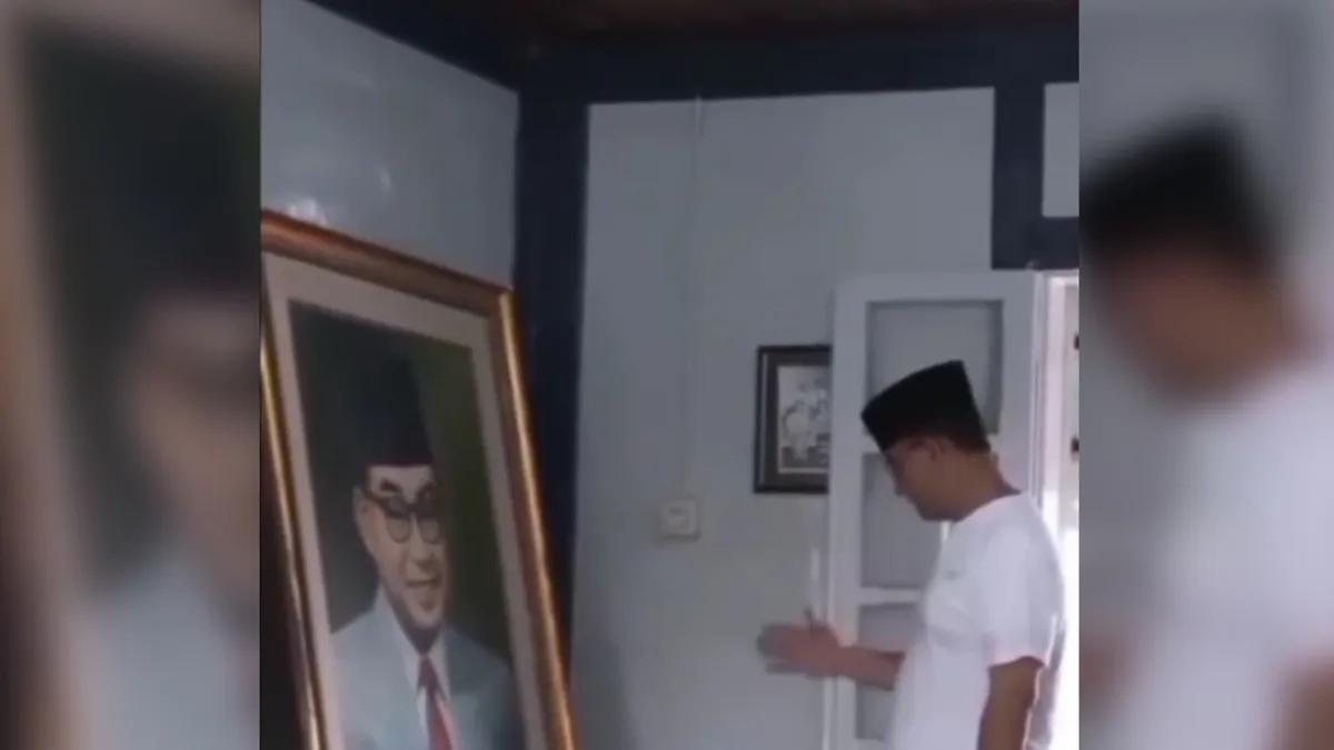 PILPRES 2024 Video Anies Baswedan Ngomong Sendiri di Depan Lukisan Beredar,  Pertanda Apa? - Marawa Padang