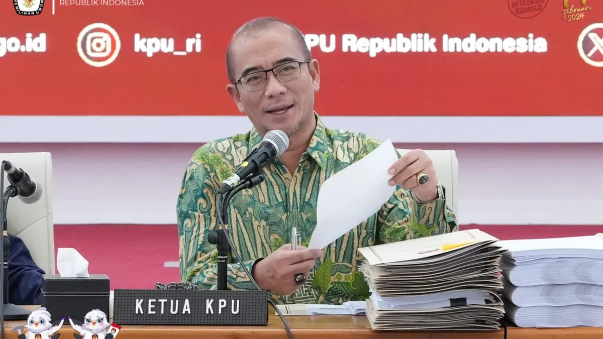 Massa Demo di Depan KPU Bakar Ban Usai, Rekap Pilpres 2024 Selesai