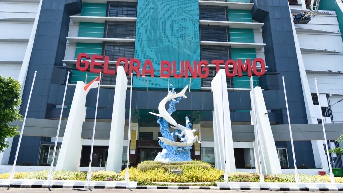 Pintu Masuk Stadion Gelora Bung Tomo Surabaya