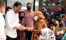 Penyaluran BLT Minyak Goreng Capai 98 Persen, Jokowi Apresiasi Kinerja Kemensos