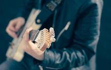 Viral Lirik Dan Chord Gitar Emas Hantaran Versi Tiktok Bisa Bikin Baper Seputar Lampung