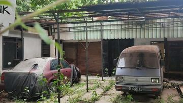 Rumah yang dijadikan konten horor oleh Youtuber di Jalan Sawah Kurung, Kecamatan Regol, Kota Bandung pada Selasa, 10 Oktober 2022.