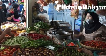 Masuk Pasar Di Jakarta Kini Wajib Tunjukan Surat Vaksin Berlaku Untuk Penjual Dan Pembeli Pikiran Rakyat Com