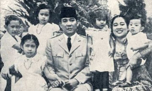Berumur ke-98 Hari Ini, Ini Awal Kisah Fatmawati Bertemu dengan Ir Soekarno