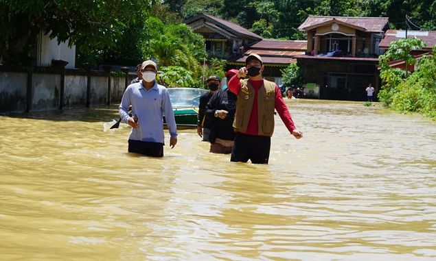 Intensitas Hujan Tinggi, Jalan Penghubung Menuju Perbatasan Negara di Kapuas Hulu Terendam Banjir