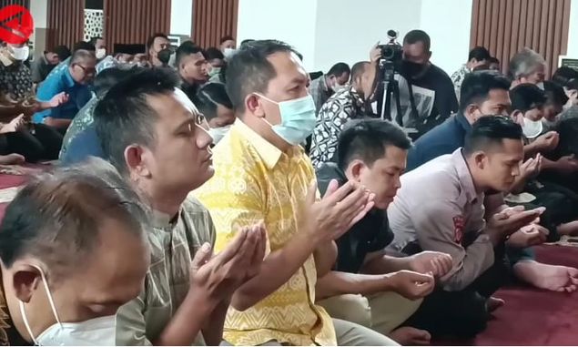 Ribuan Warga Jawa Barat Doa Bersama untuk Eril