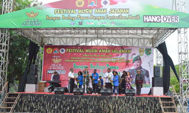 Festival Musik Anak Jalanan Resmi Dibuka Danrem 172/PWY,  Puluhan  Generasi Muda Papua Salurkan Bakat