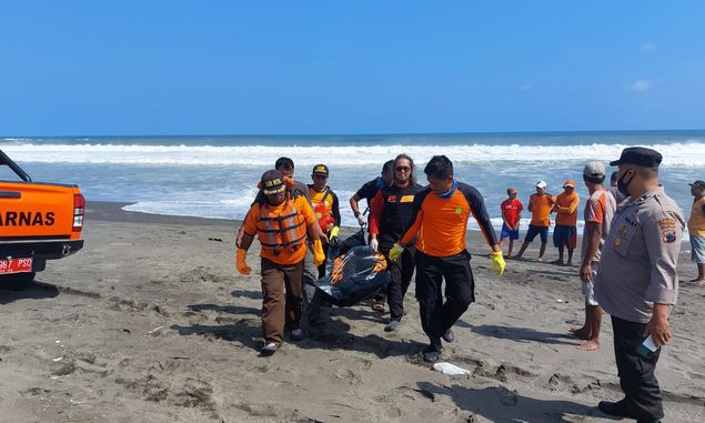 Tiga Hari Pencarian, Korban Tenggelam di Pantai Kaibon Kebumen Berhasil Ditemukan