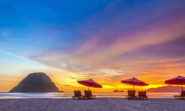 3 Rekomendasi Wisata Pantai Banyuwangi, Salah Satunya Pantai Dengan Ombak Terbaik Dunia