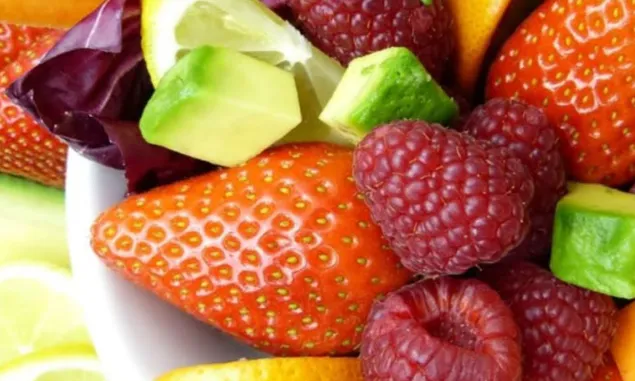 6 Buah Dengan Kandungan Vitamin C terbanyak