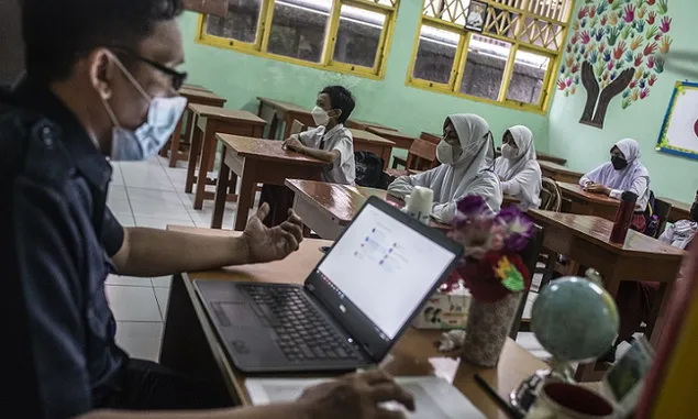 Kemendikbudristek Pastikan Vaksinasi Bukan Jadi Syarat Wajib PTM, Suharti:Harapannya Semua Pihak Gotong Royong