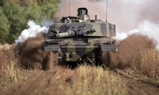Tentara Inggris Selesaikan Uji Tembak Langsung Tank Tempur Utama Challenger 3 Baru