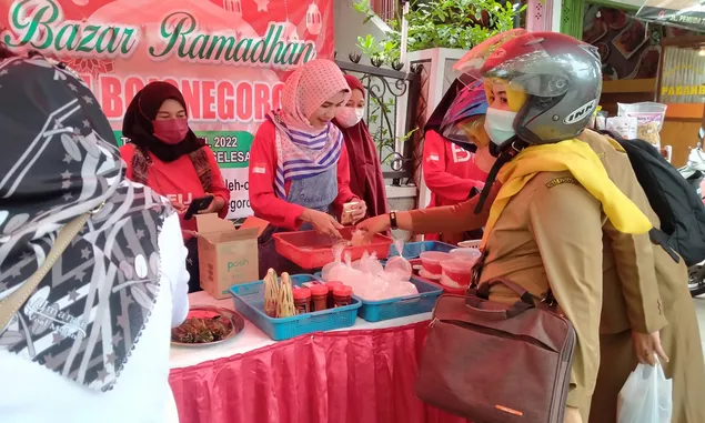 Bazar Ramadhan FIJ, Bangkitkan Ekonomi IKM Bojonegoro