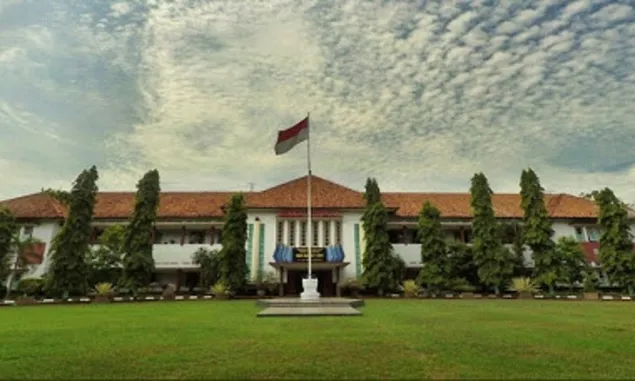 TOP 5 SMA Terbaik di Pati Jawa Tengah Tahun 2022, SMAN 1 Pati Urutan Pertama, Ini Daftar Peringkatnya
