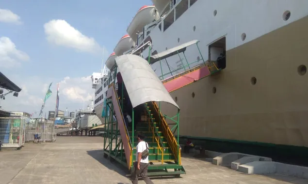 Harga Tiket Kapal Pelni KM Ciremai Bulan Maret–April 2023, Bau Bau, Biak, Makasar, Sorong, Tanjung Priok, Biak