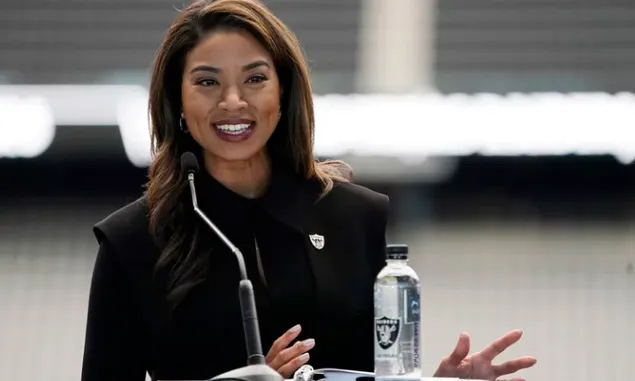 Las Vegas Raiders Telah Merekrut Presiden Tim Wanita Kulit Hitam Pertama Di Nfl