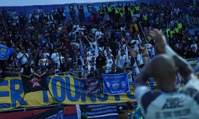 Manajemen Persib Bandung Berikan Penjelasan Kenapa Bobotoh Tidak Boleh Datang ke Stadion Manahan