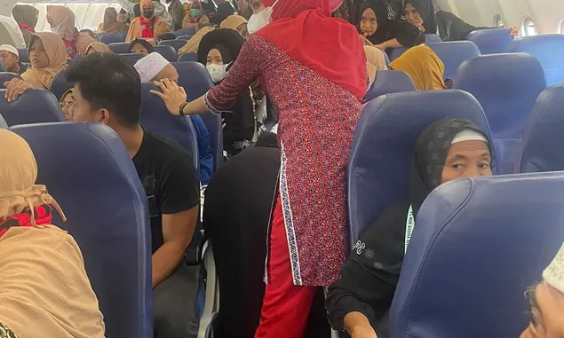 Jamaah Umrah asal Bulukumba Meninggal di Pesawat Rute Jeddah-Makassar, Sempat Diberikan Bantuan Oksigen