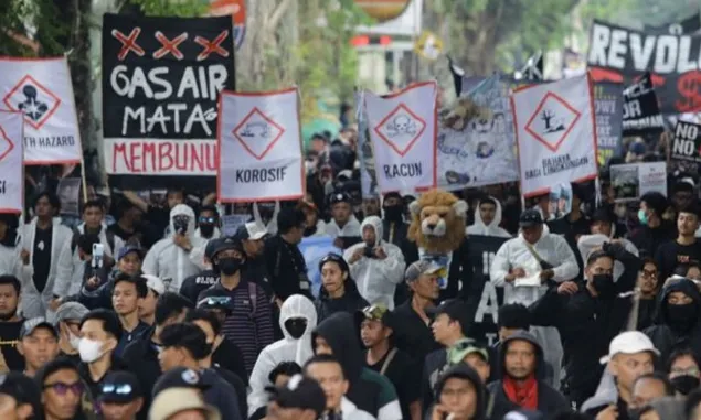 Korban Tragedi Kanjuruhan Gugat Jokowi hingga Arema, Tuntut Ganti Rugi Rp62 Miliar