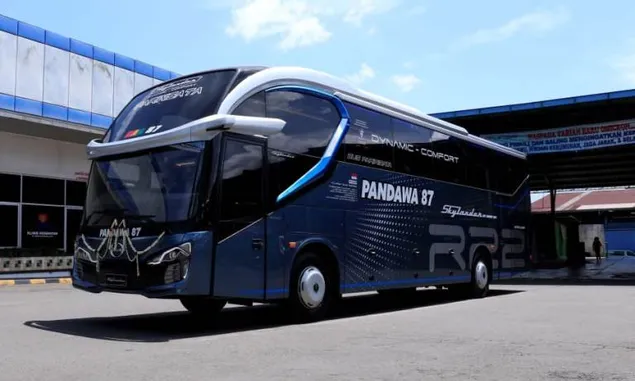 Bus Terbaru PO Pandawa 87 Telah dirilis, Gunakan Casis Hino RM 280 dan Bodi  Skylander R22 SHD