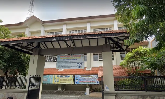 TOP 10 SMP Terbaik di Surabaya Versi Kemdikbud, Bisa Jadi Pilihan untuk PPDB 2024! Ranking 1 Sekolah Mana?