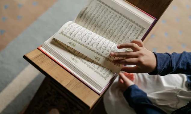 Contoh Teks Khutbah Jumat Singkat Edisi 3 Maret 2023, Tema Pilihan: Al Quran Adalah Obat