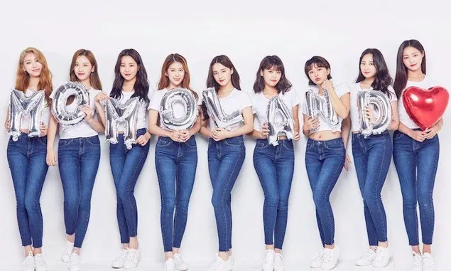 Girl Group K-Pop MOMOLAND Resmi Bubar Setelah 6 Tahun Bersama, Ini Alasannya