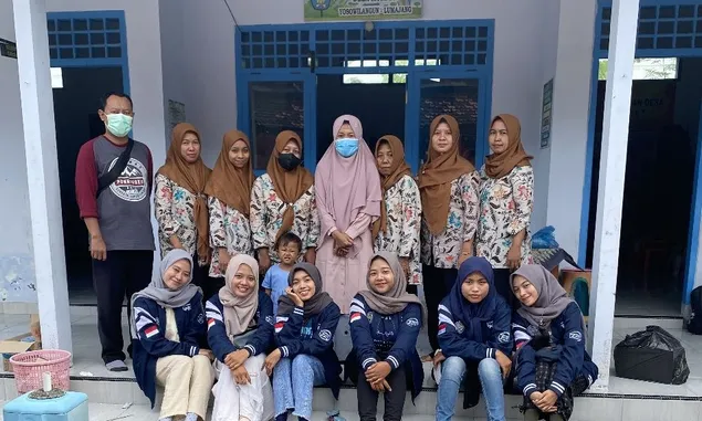 Kegiatan Posyandu dan Posbindu di Desa Munder Lumajang Bersama Mahasiswa KKN UNMUH Jember