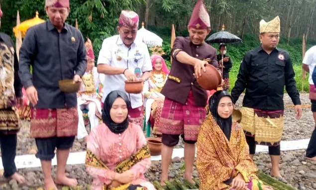 Ada Bulimau atau Bulangekh Digelar Masyarakat Adat Lampung di Pesawaran Tiap Jelang Bulan Ramadan