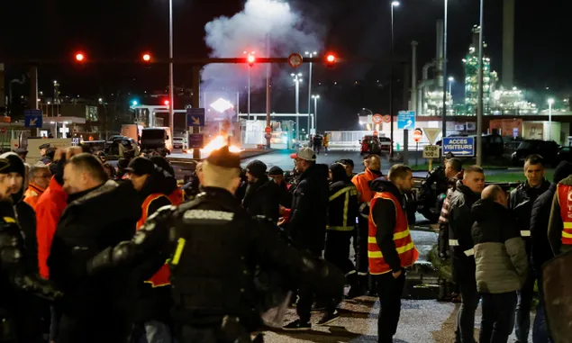 Apa yang Sebenarnya Terjadi di Paris, Menguak Sebab Kerusuhan yang Buat Kota Itu Tak Lagi Romantis