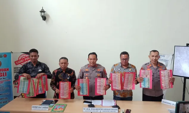 Oknum Guru dan Kepala Sekolah di Lumajang Terjaring OTT, Diduga Pungli Biaya Pencairan PIP