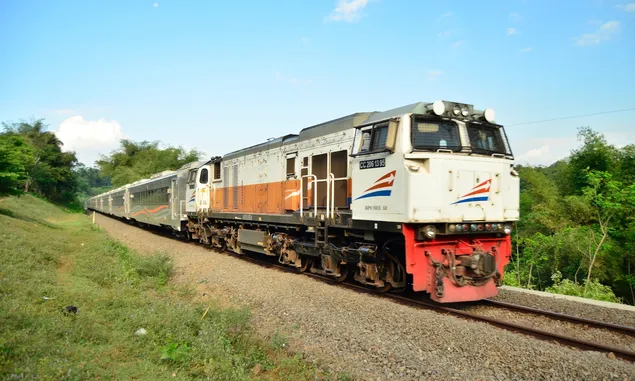 Mulai 1 Juni 2023, Penumpang 4 Kereta Api Jarak Jauh Ini Bisa Naik dari Stasiun Jatinegara