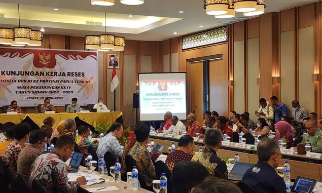 DPR RI Pastikan Pelaksanaan Program JKN Papua Tengah Berjalan Baik