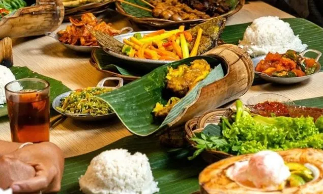 5 Tempat Kuliner di Bandung Cocok Jadi Menu Munggahan Puasa Ramadhan 2024, Salah Satunya Alas Daun