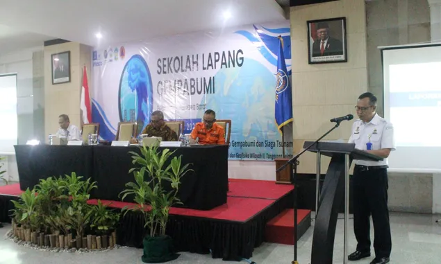 Sekolah Lapang Gempabumi BMKG: Mewujudkan Masyarakat Sukabumi Siaga Gempabumi dan Tsunami