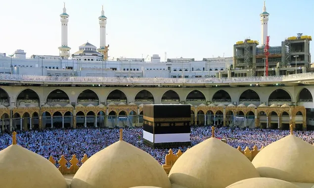 Jemaah Haji Indonesia Dihimbau Tetap Waspada Terhadap Cuaca Panas di Madinah 