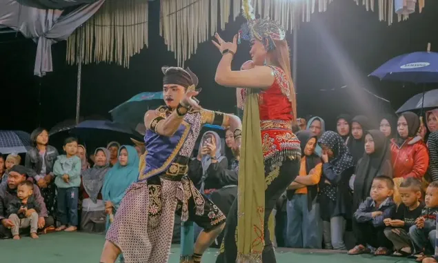 Mengenal Tari Lengger Wonosobo: Kesenian Tari Toping Romantis yang Mengandung Unsur Magis