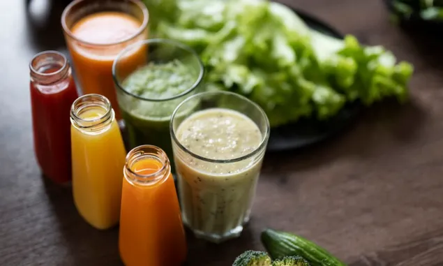 Sehat dan Menyegarkan! Coba 5 Jus Sayur Ini Buat Kamu yang Ingin Menurunkan Berat Badan   