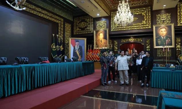 Prabowo Subianto, Bersama Para Influencer Muda, Bahas Kreativitas dan Demokrasi untuk Masa Depan Indonesia