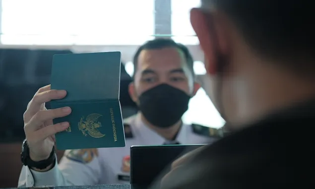 79 Negara Terima Kedatangan WNI Tanpa Visa Buat Pemegang Paspor Hijau, Cek Juga Negara Pemberi Visa On Arrival
