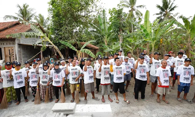 Hidupkan Semangat Gotong Royong, Relawan Ganjar Bangun Rumah Gerabah di Purworejo