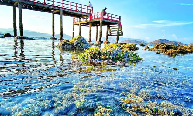 Saat Air Laut Surut, Pulau Kenawa Makin Cantik